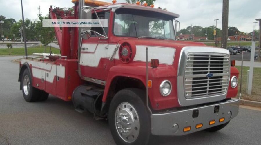 Batesville’s Top 10 Tow Trucks with 24/7 Service