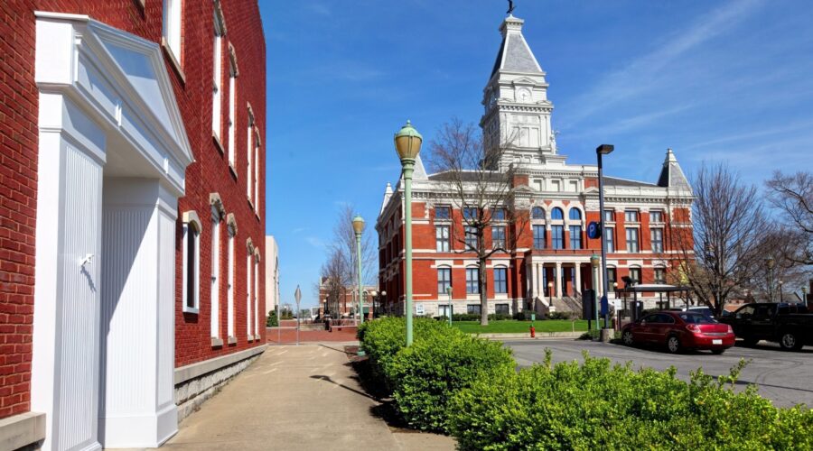 Clarksville’s 10 Best Tow Trucks for Military and Civilian Drivers