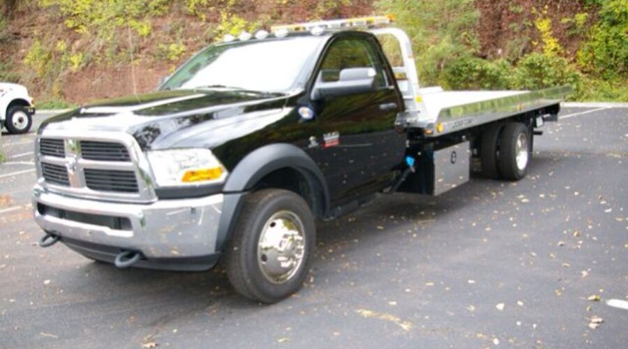 Rumford’s Top 10 Tow Trucks for Fast and Friendly Rescue